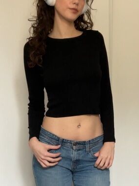 Black Long-SleeveTop